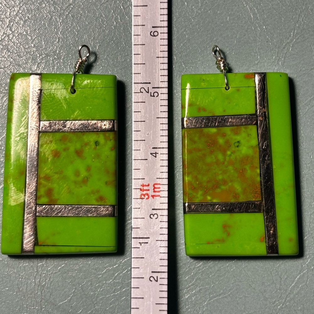 Vintage Southwestern Navajo Lime Green Gaspeite Inlay Rectangular Slab Earrings - Picture 5 of 16